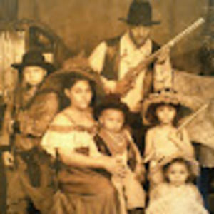 Meet your Posher, Clarissa